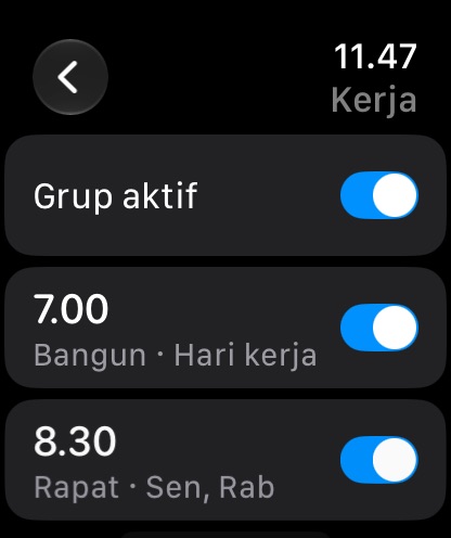 Kelola grup di Apple Watch